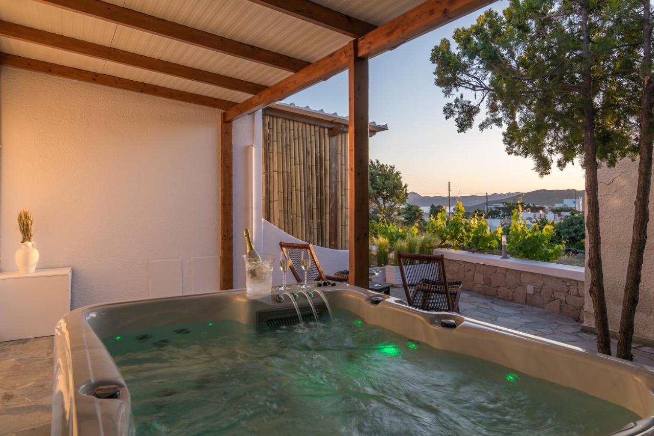 Kallia'S Suites Milos Adamantas  Exteriör bild